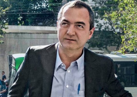 Iate, ilha em Angra e apartamento de Joesley em NY estão à venda