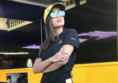 Nervosa, Anitta canta Hino Nacional no GP do Brasil de Fórmula 1 