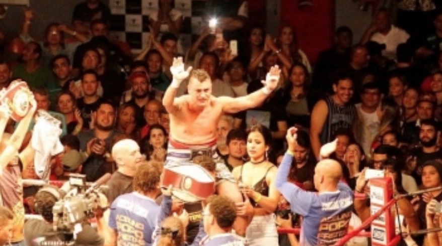  Aos 42 anos, Popó se despede dos ringues com vitória  