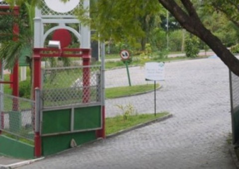 Ao ir fazer matéria, repórteres são assaltados por grupo armado no Parque dos Bilhares