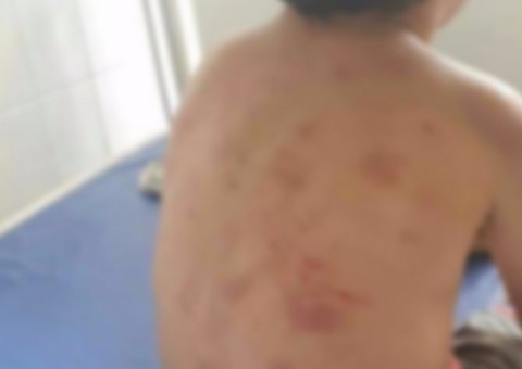 No Amazonas, mãe é presa suspeita de espancar filhos de 2 e 4 anos 