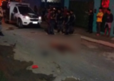 Homem leva vários tiros após tentar invadir casa de PM em Manaus 