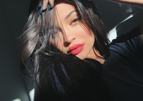 Escondendo gravidez, Kylie Jenner faz chá de bebê luxuoso. Veja fotos