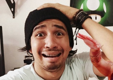 Humorista de Manaus faz turnê de stand up comedy dentro de voos 