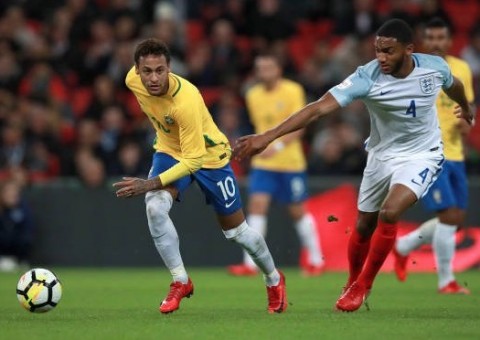 Brasil e Inglaterra terminam sem gols no amistoso para Copa do Mundo
