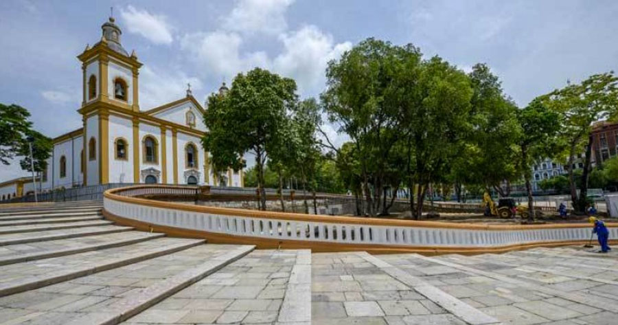 Trânsito é alterado para reinauguração da Praça da Matriz