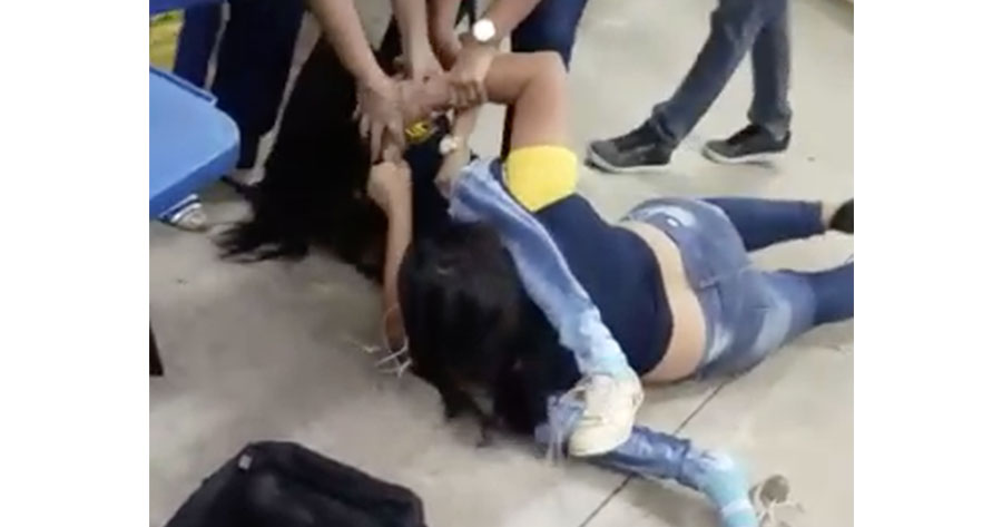 Estudantes brigam dentro de escola pública em Manaus e vídeo vaza na internet