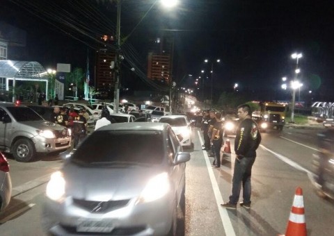 Detran-AM autua mais de 90 motoristas durante operações no feriado 