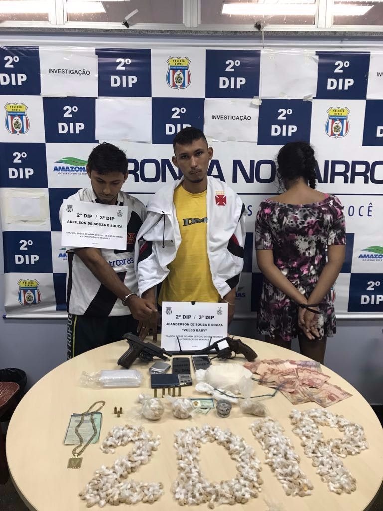 Irmãos suspeitos de comandarem laboratório de drogas são presos com cocaína em Manaus