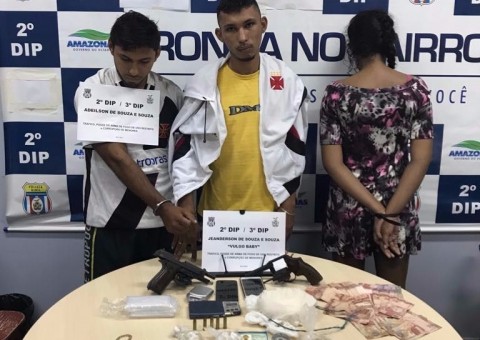 Irmãos suspeitos de comandarem laboratório de drogas são presos com cocaína em Manaus