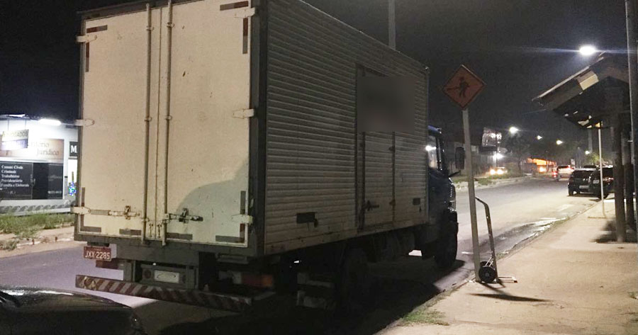 Criança de 6 anos morre após ser atropelada por caminhão em Manaus