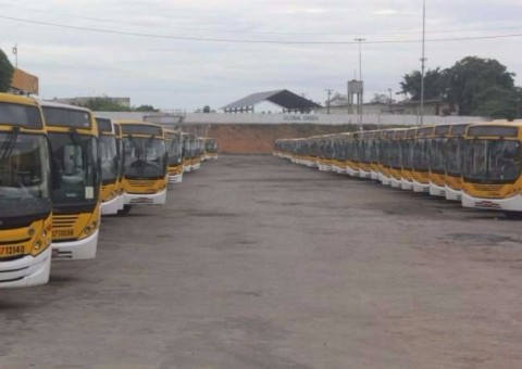 Sinetram diz que não vai pagar 13º salário de rodoviários devido a dificuldades financeiras