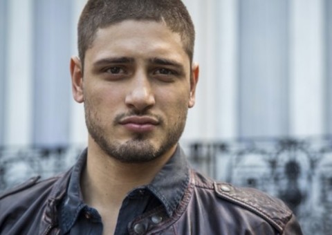  Daniel Rocha pede médica gata em casamento em Paris