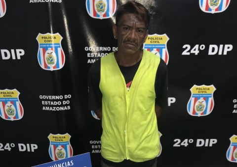 Guardador de carros é preso enquanto vendia drogas na Feira da Banana 