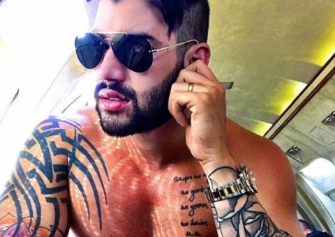 Gusttavo Lima aparece irreconhecível em foto de passado humilde