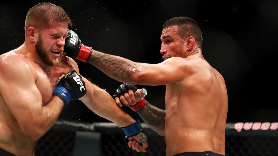 Após semana polêmica, Werdum vence polonês no UFC e pede disputa por cinturão