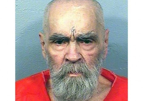 Aos 83 anos, serial killer Charles Manson morre na Califórnia 