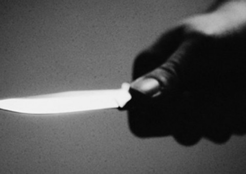 Ao passar por rival, homem é atingido com facada e morre em Manaus