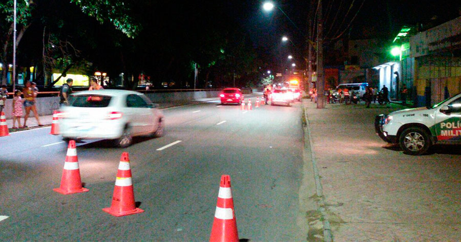 Quatro presos e mais de oito mil pessoas são abordadas durante operação em Manaus