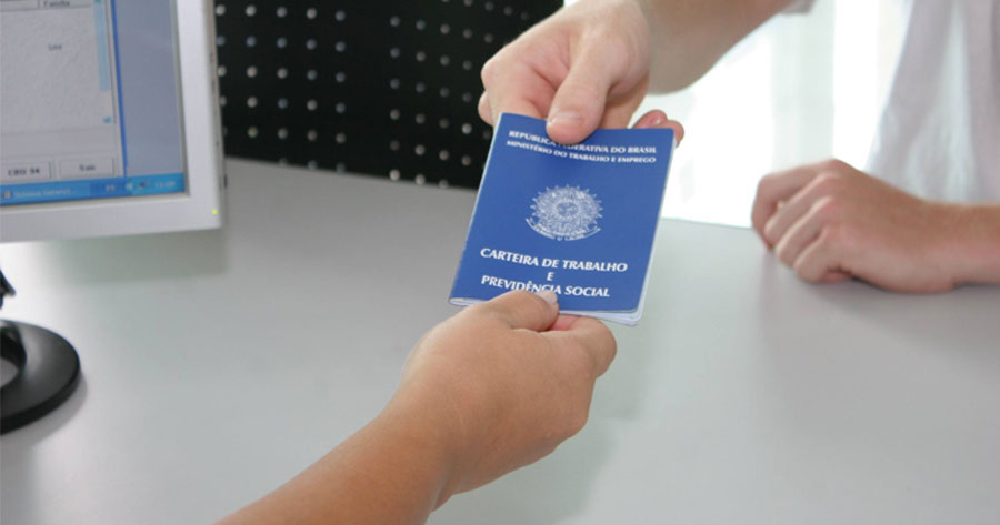 Brasil abre 76 mil vagas formais em outubro, diz Caged