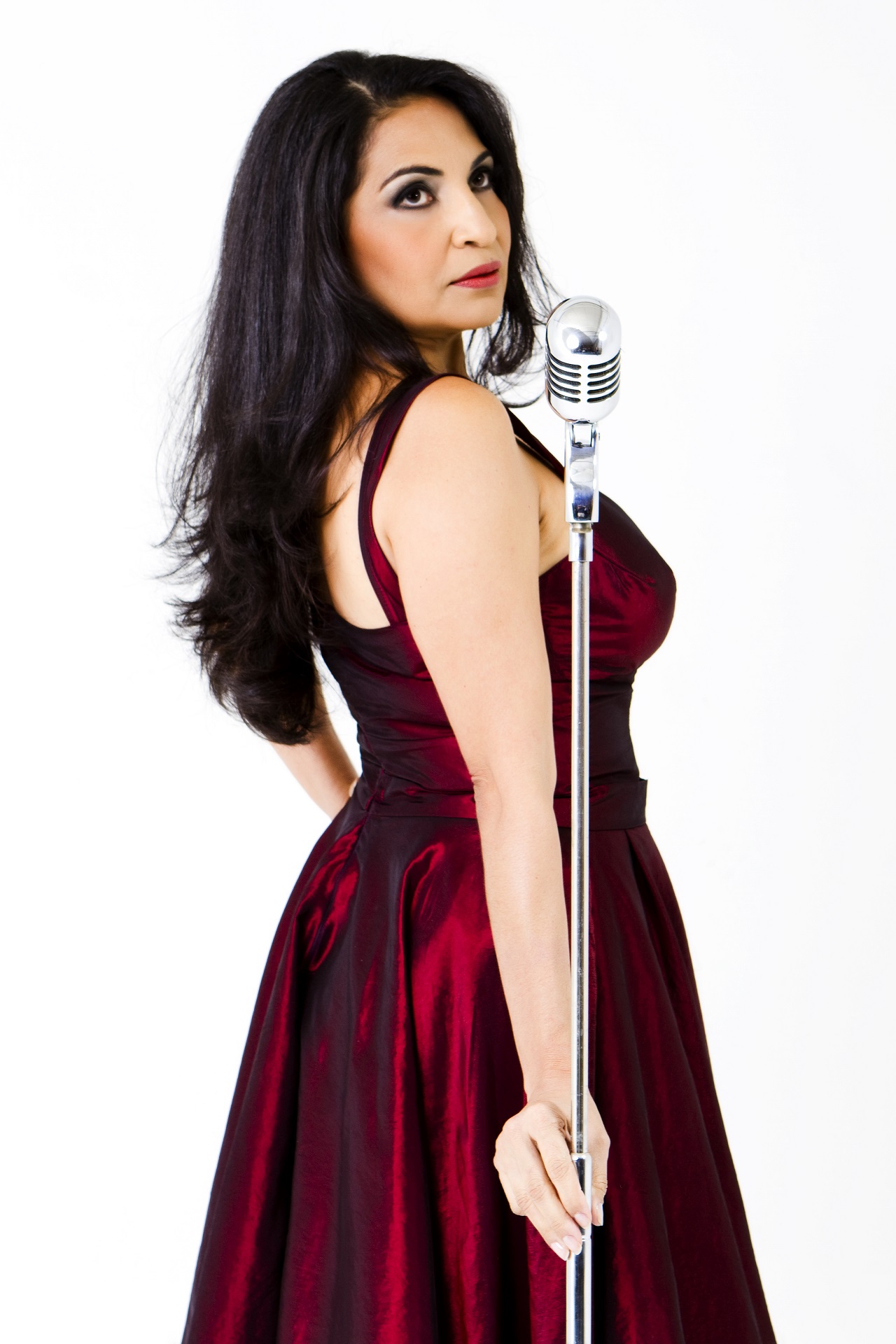 Eliana Printes lança CD nesta sexta-feira no Teatro Amazonas 