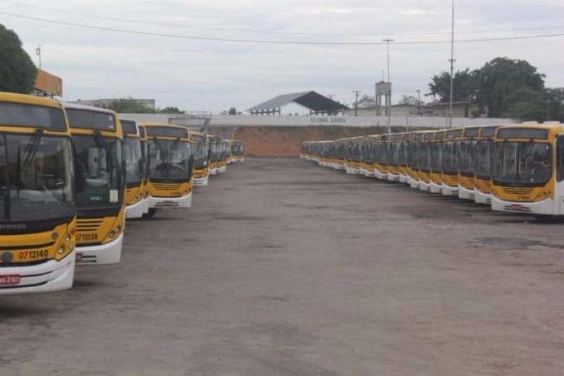Em Manaus, rodoviários ameaçam entrar em greve para receberem o 13º salário