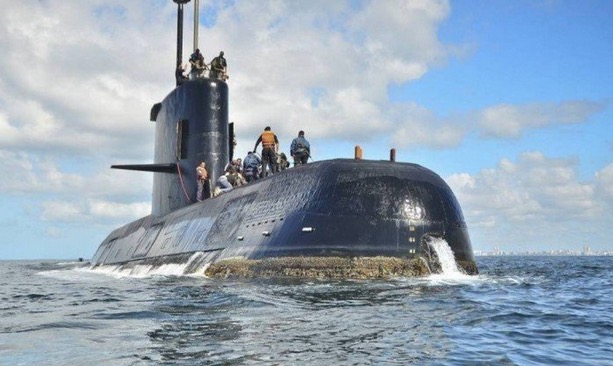 Detectado novo sinal que pode ser de submarino desaparecido, diz 'Clarín'