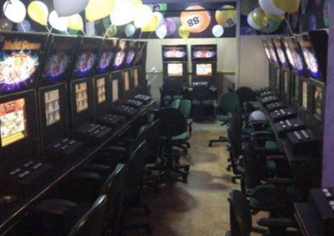 Polícia estoura bingo clandestino que funcionava dentro de igreja