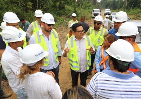 Governo promove atividades para comunidade e beneficiários do ProsaiMaués