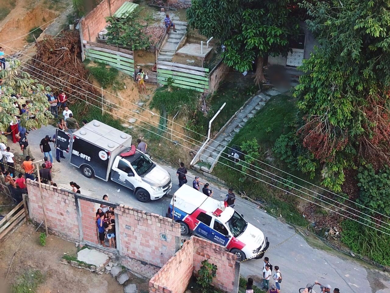 Homem é morto e dois são baleados em acerto de contas em Manaus