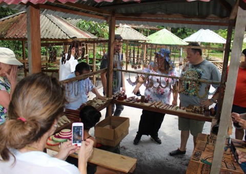 Chefs e jornalistas convidados da FIGA 2017 participam de programação turística em Manaus