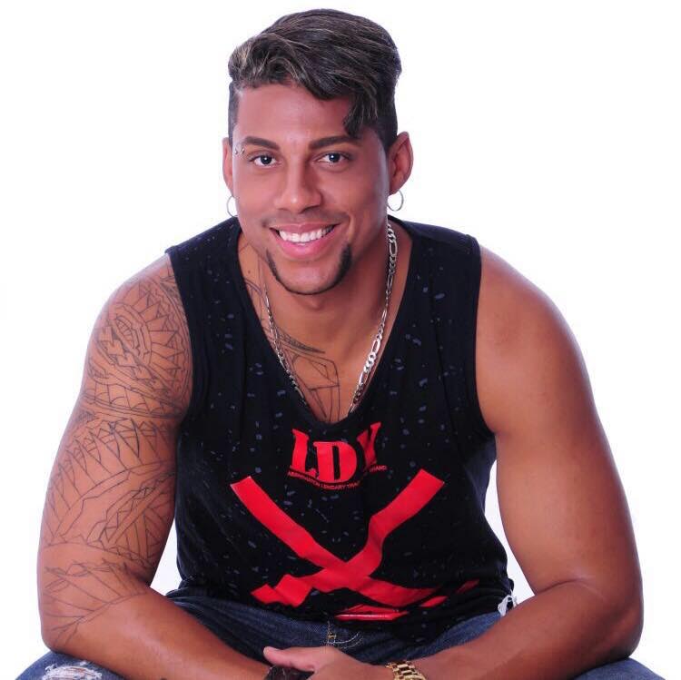 Pagode e forró aquecem a tarde do Moai 40 graus de Domingo