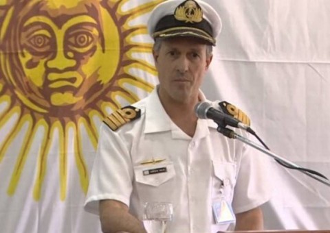 Marinha argentina confirma explosão em submarino desaparecido