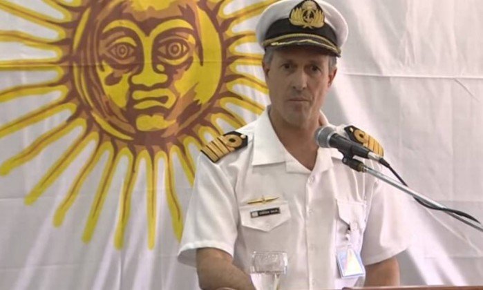 Marinha argentina confirma explosão em submarino desaparecido
