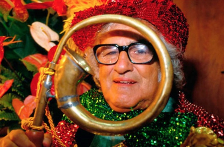 ‘Além da música’ faz espectáculo homenageando Chacrinha no Teatro Amazonas neste domingo