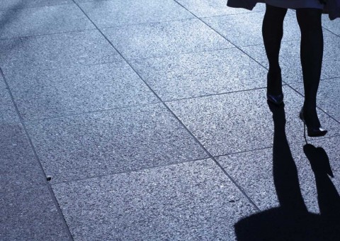 Homem se passa por cliente e tenta estuprar corretora imobiliária