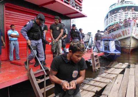 No Amazonas, 20 pessoas são presas suspeitas de serem 'piratas de rio'