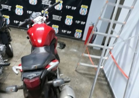 Em Manaus, homem é preso ao tentar vender motocicleta roubada no OLX