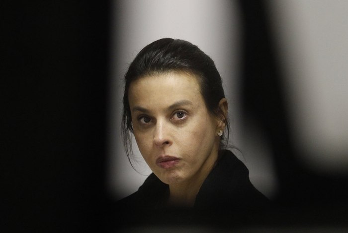 Adriana Ancelmo é levada para penitenciária de Benfica 