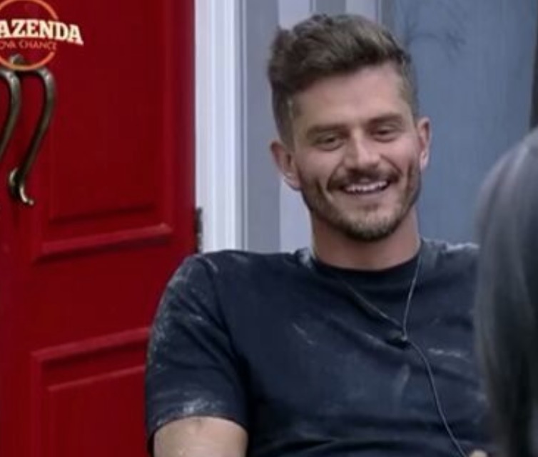 Marcos volta a falar de Emilly e diz que ex é ’tóxica’