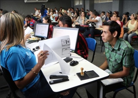 Prazo para entrega de documentos do Bolsa Universidade encerra nesta sexta-feira 