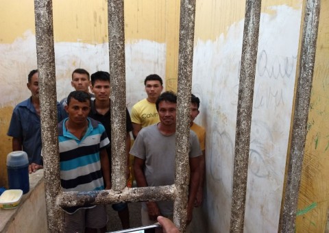 Mais de 20 pessoas são presas suspeitas de pistolagem e tráfico no Amazonas 