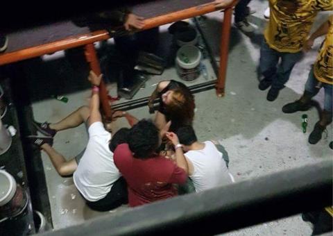 Veja vídeo de tiroteio no Porão do Alemão