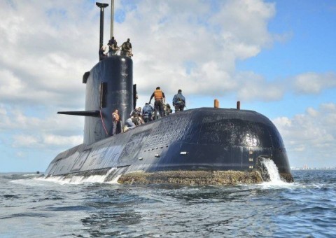 Minissubmarino russo chega à Argentina para participar das buscas por submarino desaparecido
