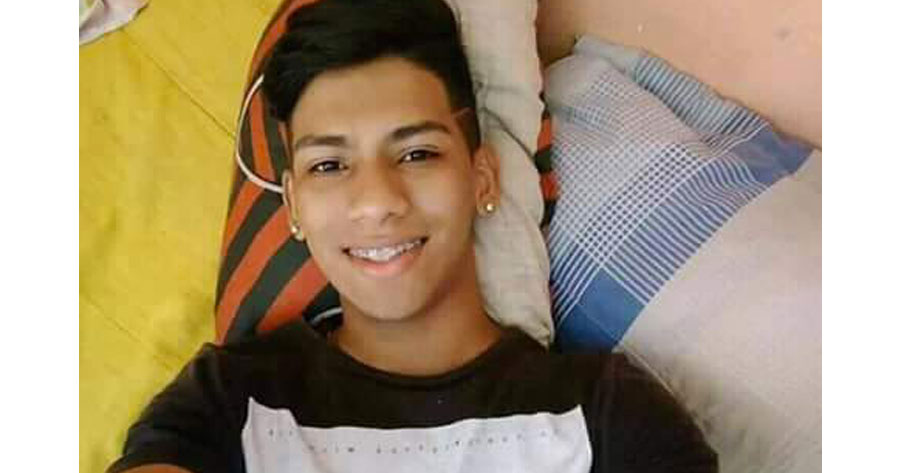 Com versículo no braço, jovem desaparece ao ir fazer trabalho escolar em Manaus