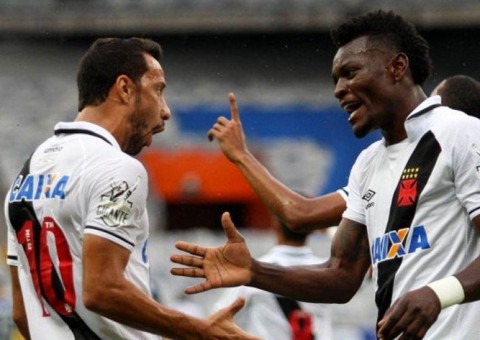 Martín Silva brilha, e Vasco derrota o Cruzeiro no Mineirão