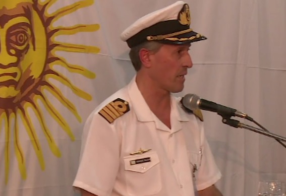 Marinha argentina omitiu informações sobre tragédia de submarino, diz portal