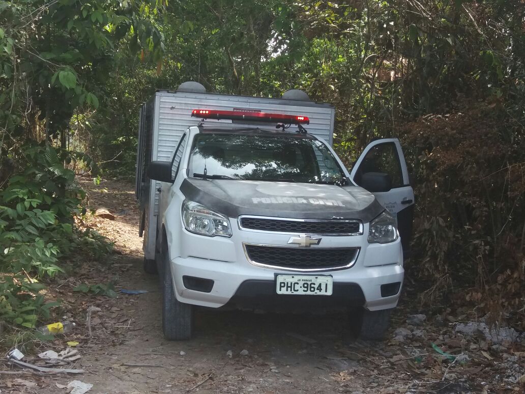 Idoso morre após cair de caçamba em movimento em estrada no Amazonas