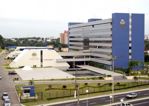 SSP-AM ameaça suspender salário de PMs lotados na Aleam se lei não for cumprida