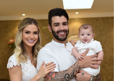 Andressa Suita e Gusttavo Lima batizam filho, Gabriel. Veja fotos